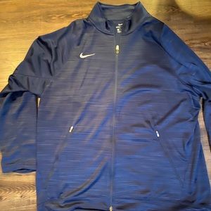 Men Nike Dry fit jogging suit slightly worn 3XL
